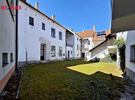 Prodej obchodní prostor, 835 m²