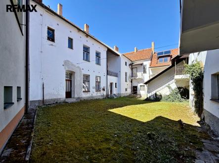 Prodej obchodní prostor, 835 m²