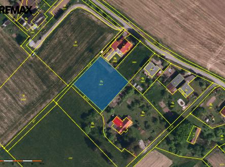 Prodej pozemku pro bydlení, 1 676 m²