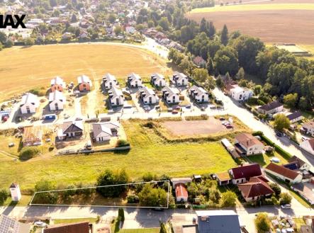 Prodej pozemku pro bydlení, 724 m² obrázek