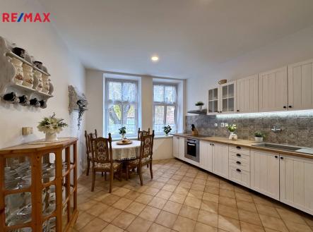 Prodej obchodní prostor, 165 m²