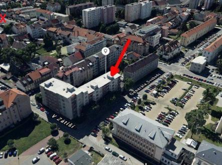 Pronájem kanceláře, 66 m²