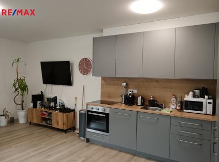 Pronájem bytu, 3+kk, 66 m²