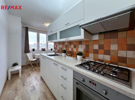 Pronájem bytu, 2+1, 58 m²