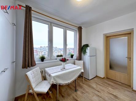 Pronájem bytu, 2+1, 58 m²