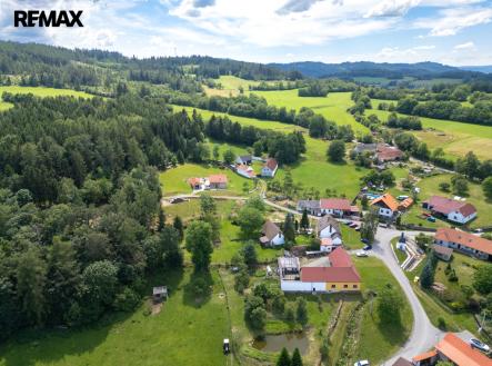 Prodej pozemku pro bydlení, 2 124 m²