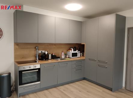 Pronájem bytu, 3+kk, 66 m²