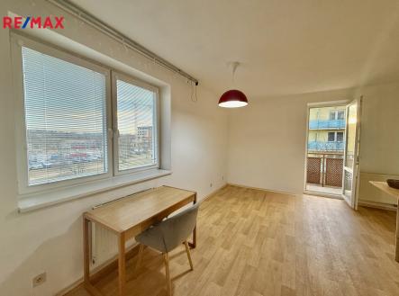 Pronájem bytu, 1+kk, 32 m²