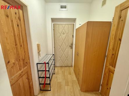 Pronájem bytu, 1+kk, 34 m²