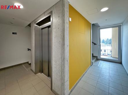 Prodej bytu, 2+kk, 64 m²