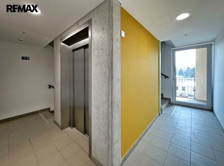 Prodej bytu, 2+kk, 64 m²