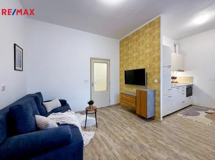 Pronájem bytu, 1+kk, 30 m²