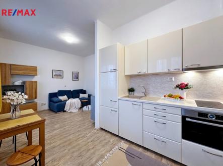 Pronájem bytu, 1+kk, 30 m²