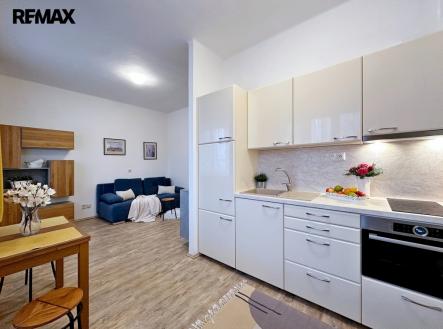 Pronájem bytu, 1+kk, 30 m²