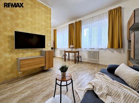 Pronájem bytu, 1+kk, 30 m²