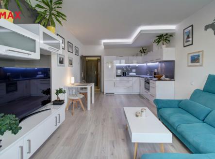 Pronájem bytu, 2+kk, 57 m²