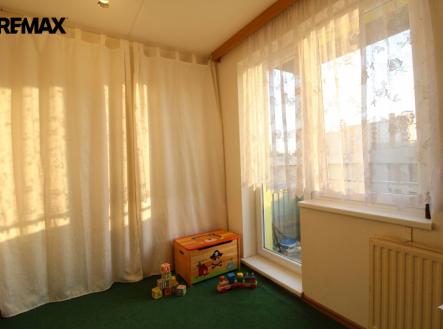 pokoj s balkonem
