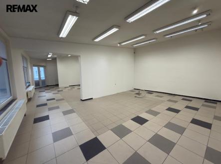Pronájem obchodní prostor, 84 m²