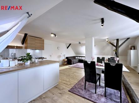 Prodej bytu, 3+kk, 100 m²