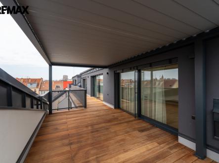 Prodej bytu, 4+kk, 246 m²