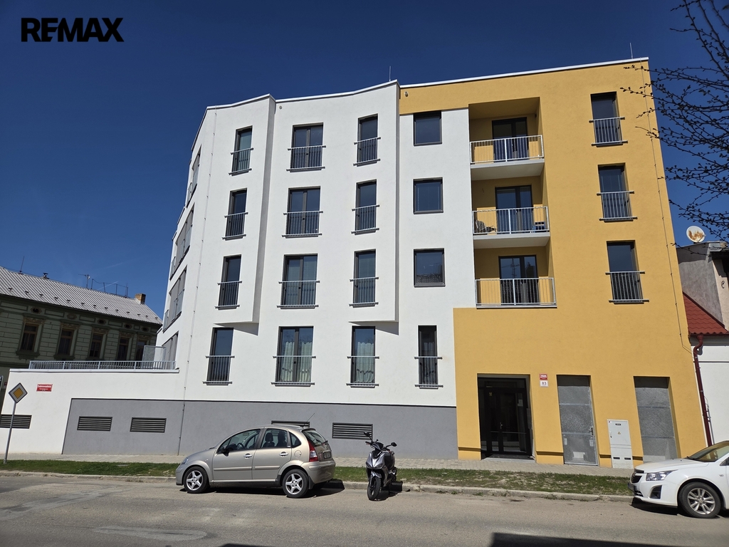 Pohled na dům - hl. vstup