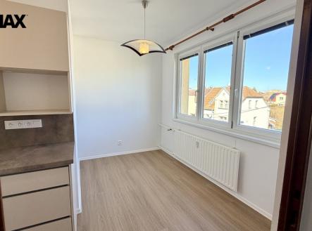 Pronájem bytu, 3+1, 74 m²