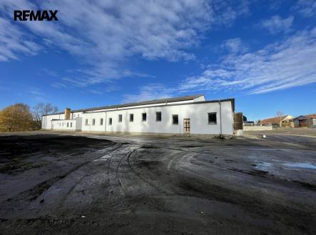 Prodej výrobní prostor, 1 500 m²