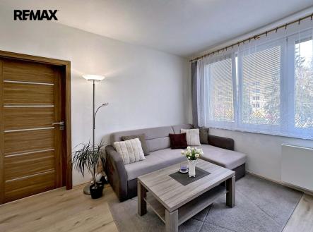 Pronájem bytu, 2+kk, 38 m²