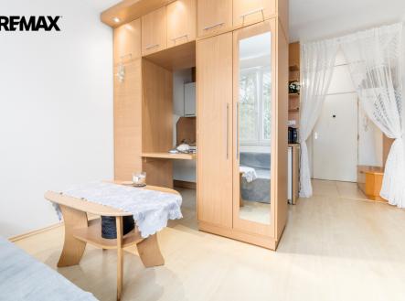 Pronájem bytu, 1+kk, 22 m²