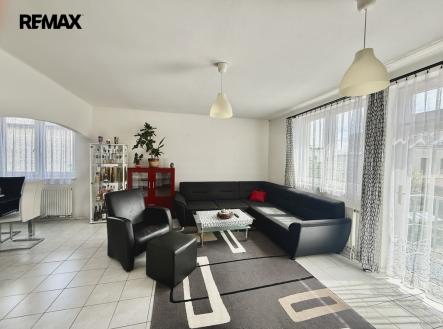 Pronájem bytu, 4+kk, 93 m²