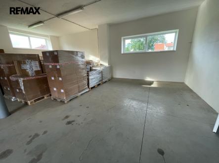 Pronájem skladu, 200 m²