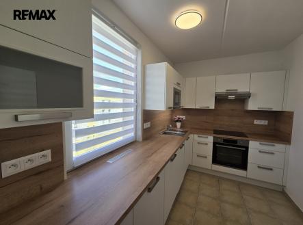 Pronájem bytu, 3+1, 73 m²