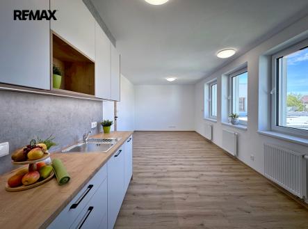 Pronájem bytu, 2+kk, 55 m²