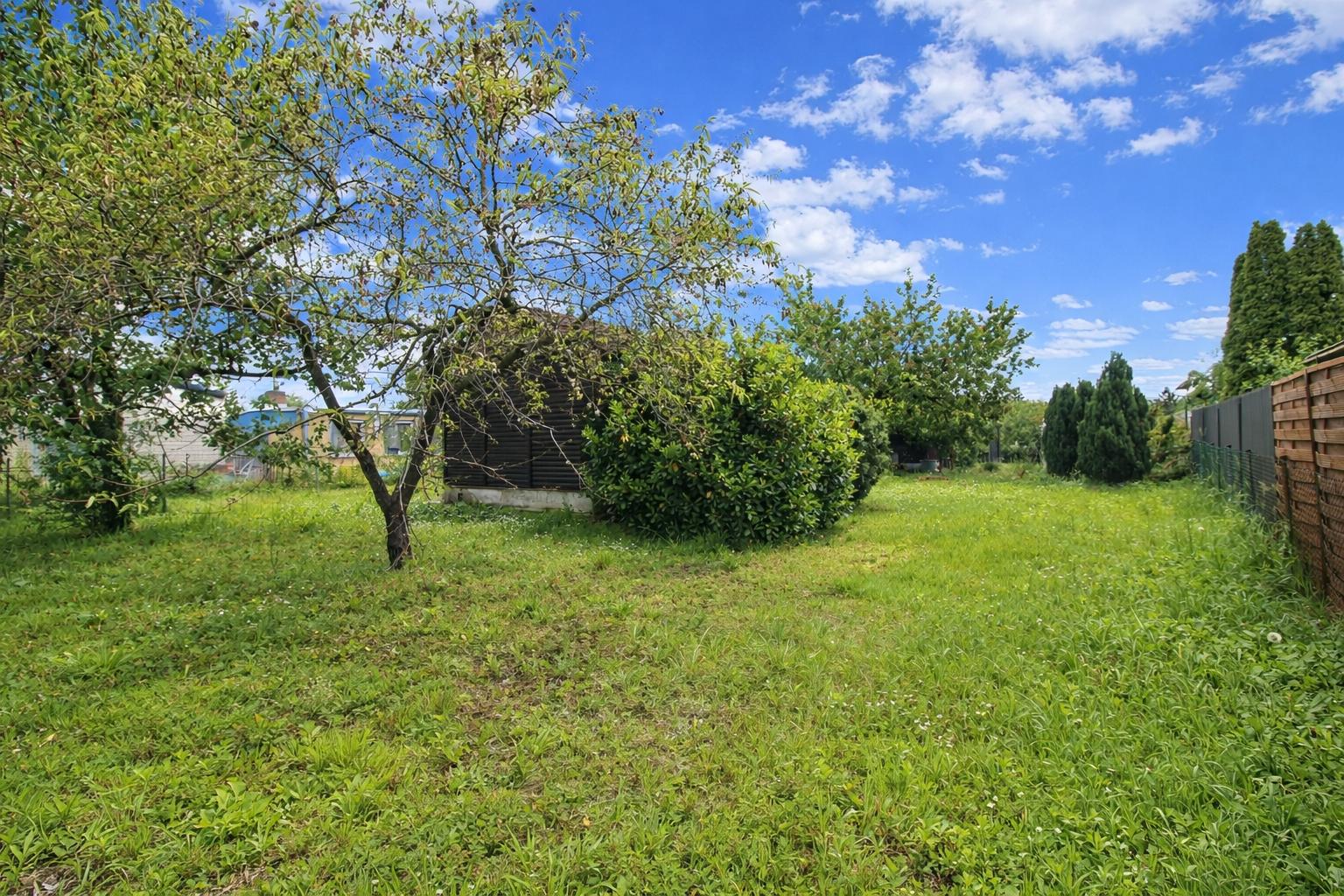 chata zadní pohled chatgpt.jpg