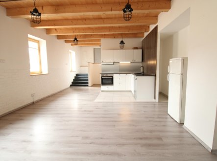 Pronájem bytu, 4+kk, 93 m²