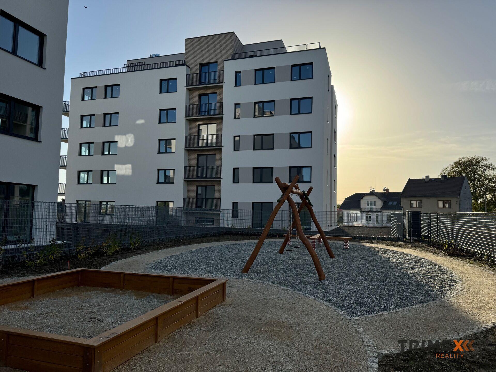 2+kk, 55,53 m2, balkon, komora, Bílá Perla, Opava