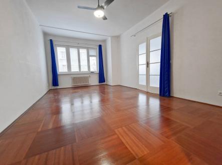 Pronájem bytu, 4+kk, 106 m²