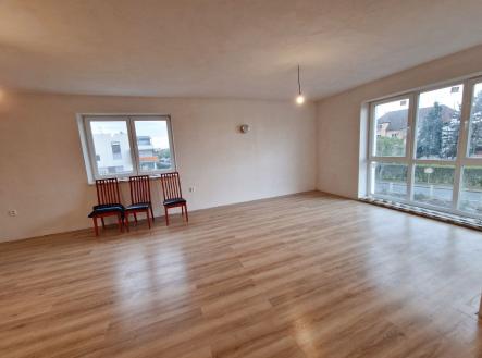 Pronájem bytu, 2+kk, 90 m²