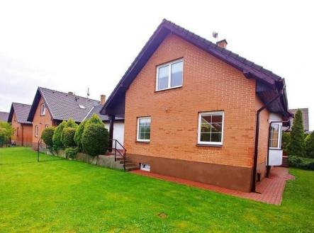 Pronájem - dům/vila, 250 m²