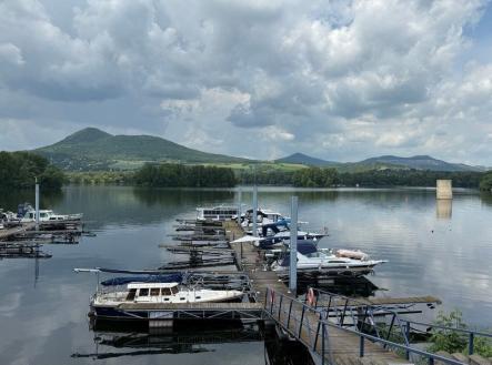 Prodej pozemku pro bydlení, 1 098 m²