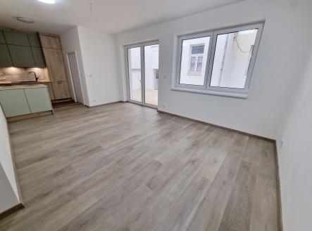 Pronájem domu/vily, 94 m²