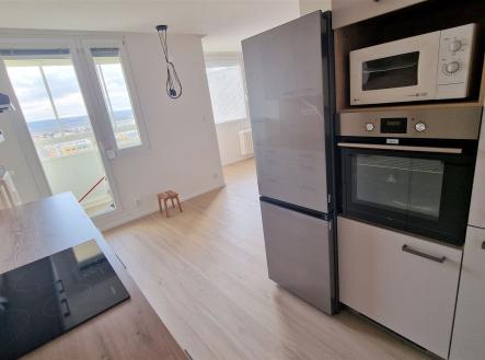 Pronájem bytu, 3+kk, 74 m²