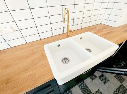 Pronájem bytu, 3+kk, 100 m²