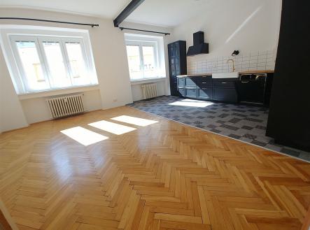 Pronájem kanceláře, 101 m²