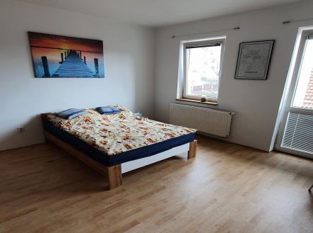 Pronájem bytu, 1+kk, 28 m²