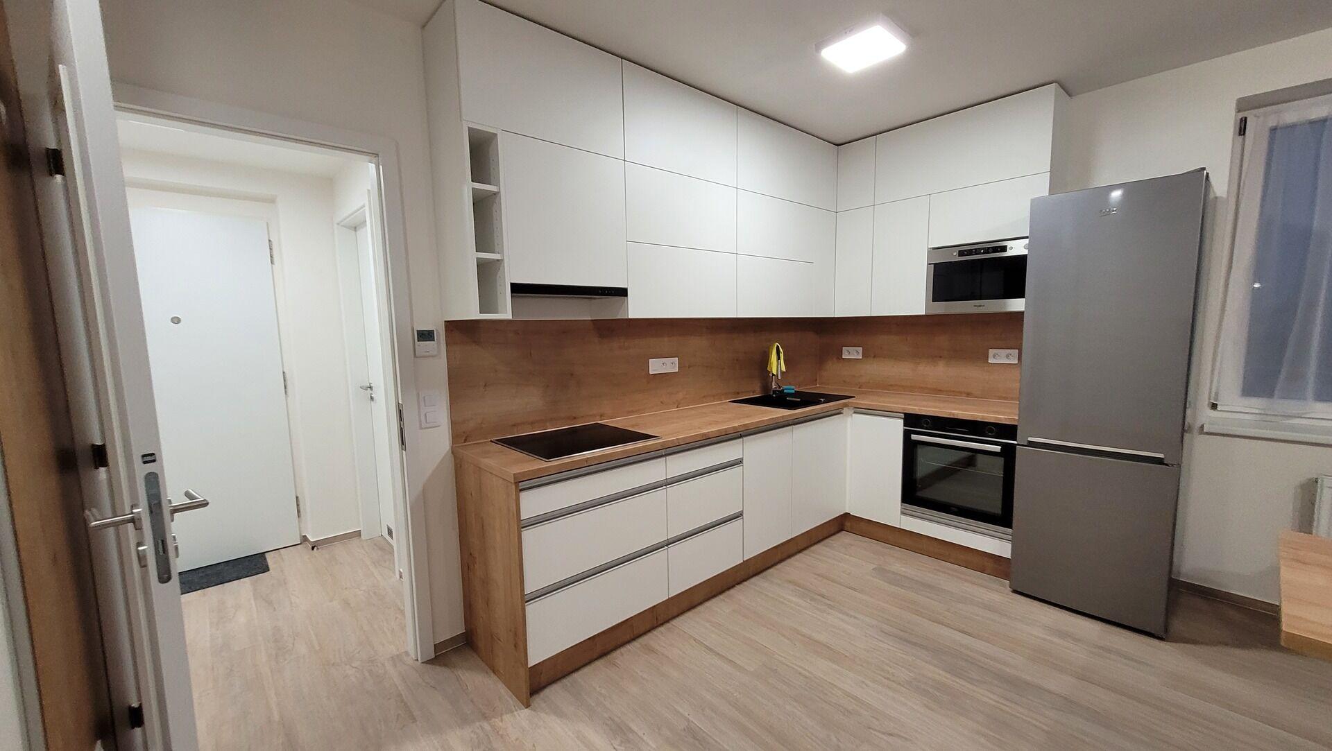 Moderní byt 1+kk s velkou terasou a garážovým stáním