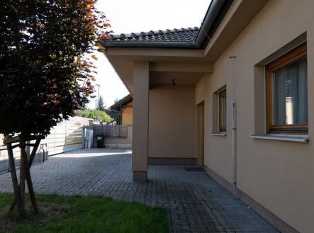 Pronájem - dům/vila, 150 m²