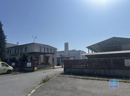 Prodej komerčního objektu, výroba, 9 135 m²