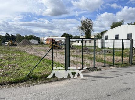 Prodej pozemku pro komerční výstavbu, 2 885 m²