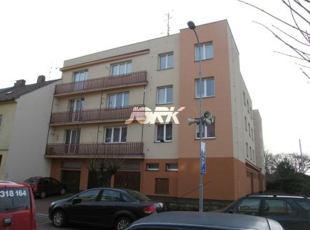 Pronájem bytu, 3+1, 79 m²